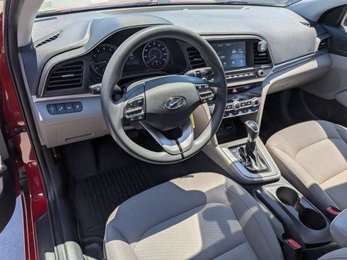 Used 2020 Hyundai Elantra SEL FWD image 9
