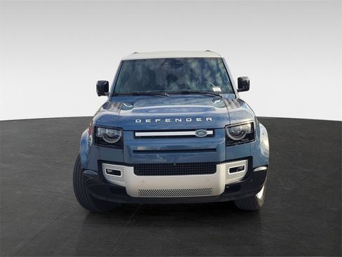 Used 2024 Land Rover Defender 110 S image 2