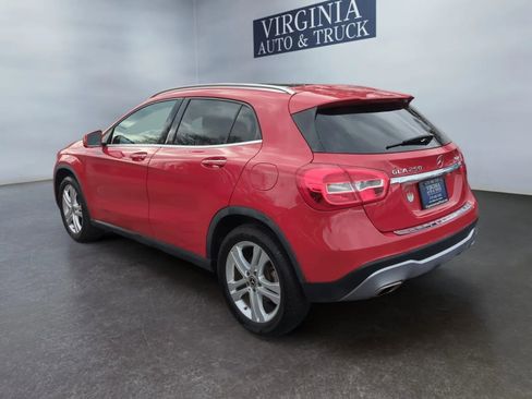 Used 2018 Mercedes-Benz GLA 250 4MATIC image 9
