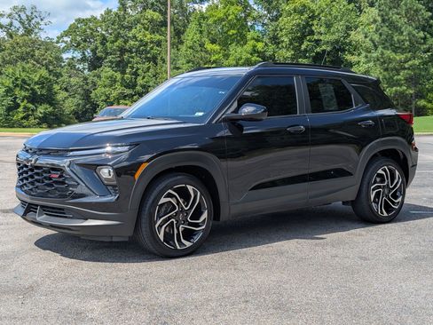 Used 2025 Chevrolet TrailBlazer RS w/ Convenience Package FWD image 5
