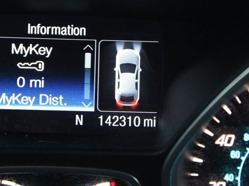 Used 2015 Ford Escape Titanium image 36