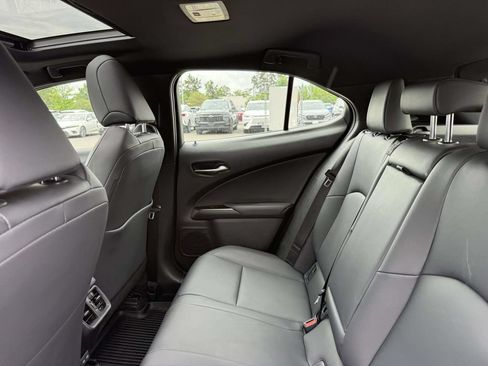 Used 2025 Lexus UX 300h AWD w/ Accessory Package (Z1) image 15
