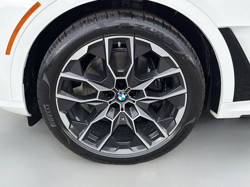 New 2027 BMW X7 xDrive40i w/ M Sport Package AWD/4WD image 43