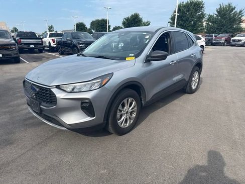 Used 2024 Ford Escape Active AWD/4WD image 7