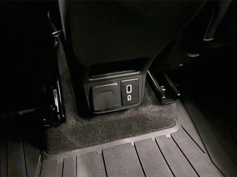 Used 2023 Buick Encore GX Essence w/ Experience Buick Package image 27