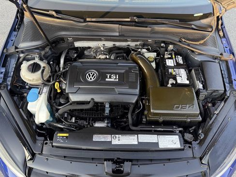 Used 2016 Volkswagen Golf R 4-Door AWD/4WD image 30