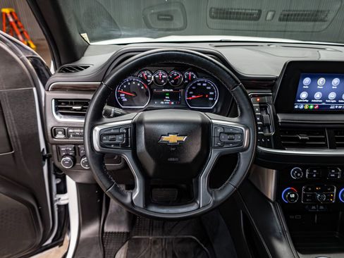 Used 2024 Chevrolet Suburban LS image 16