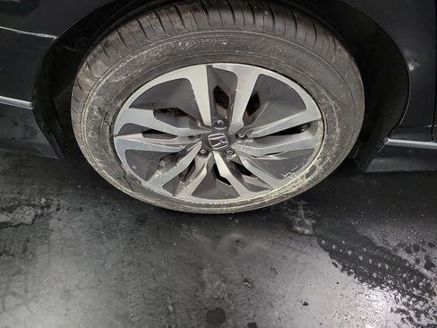 Used 2021 Honda Accord EX-L image 11