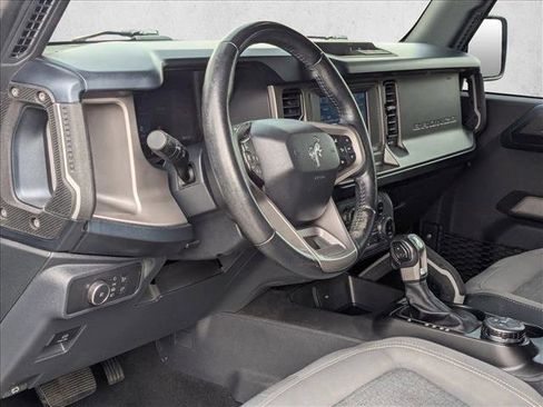 Used 2022 Ford Bronco Outer Banks image 9