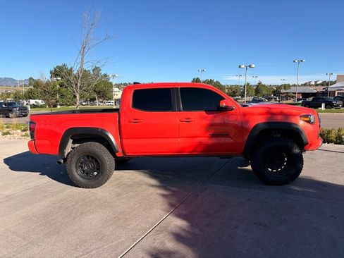 Used 2023 Toyota Tacoma TRD Pro AWD/4WD image 10