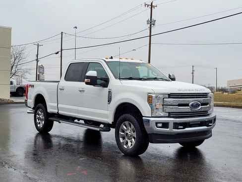 Used 2019 Ford F250 Lariat w/ Chrome Package image 1