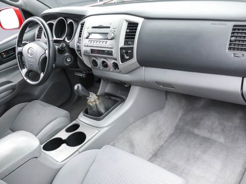 Used 2006 Toyota Tacoma 4x4 Access Cab V6 image 21