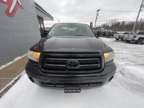 Used 2012 Toyota Tundra 4WD SR5 DOUBLE CAB w/ TRD Off-Road Pkg image 4