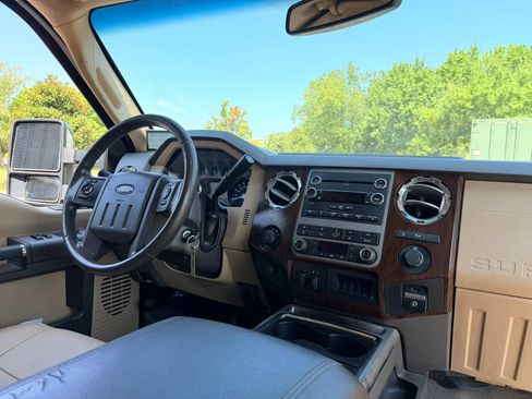 Used 2012 Ford F250 Lariat w/ Chrome Pkg AWD/4WD image 29