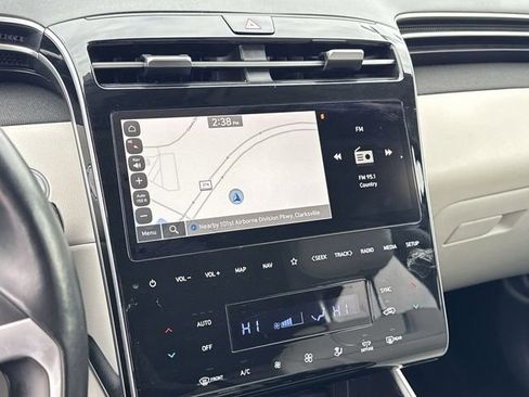 Used 2024 Hyundai Tucson Limited image 21
