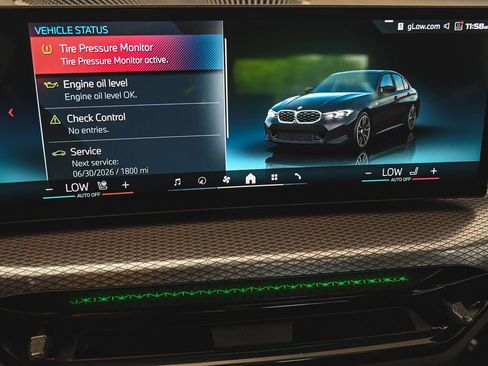 Used 2025 BMW M340i xDrive AWD/4WD image 24