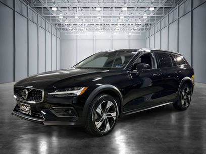 Used 2024 Volvo V60 B5 Cross Country Plus