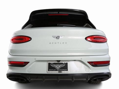 Used 2023 Bentley Bentayga Speed image 11