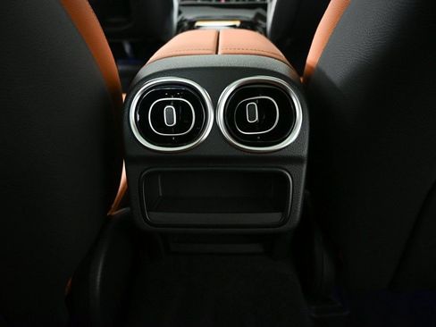 New 2026 Mercedes-Benz C 300 Sedan image 17