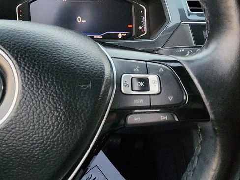 Used 2019 Volkswagen Tiguan SEL image 38