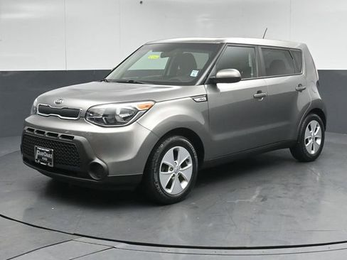 Used 2016 Kia Soul w/ Convenience Package FWD image 3