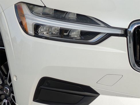 Used 2019 Volvo XC60 T5 Momentum w/ Premium Package image 25