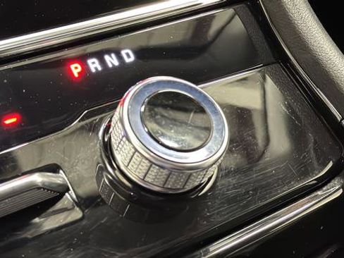 Used 2022 Jeep Grand Cherokee Limited AWD/4WD image 19