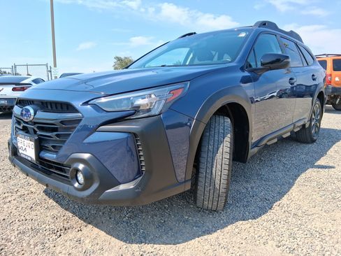 Used 2024 Subaru Outback Onyx Edition w/ Popular Package #2 AWD/4WD image 1