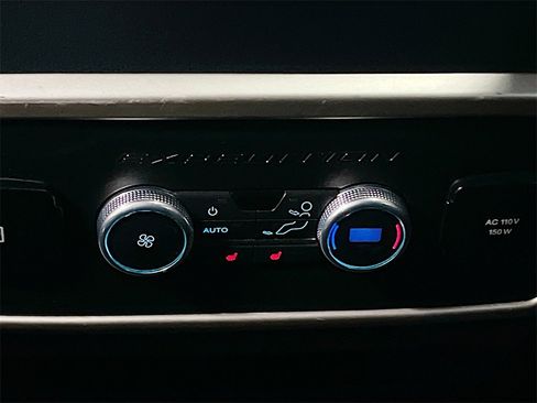 Used 2022 Ford Expedition Timberline image 27