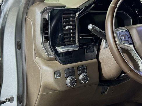 Used 2024 Chevrolet Silverado 2500 LT w/ Texas Edition AWD/4WD image 8