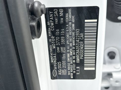 Used 2026 Hyundai Venue SEL FWD image 24