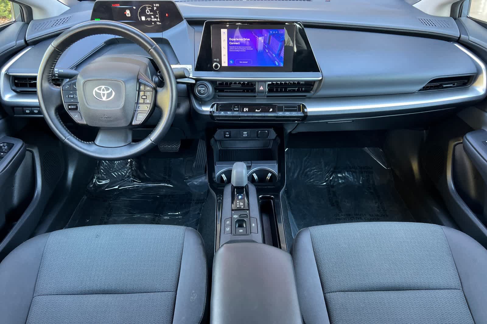 Certified 2023 Toyota Prius LE FWD image 3