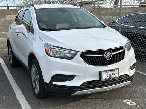 Used 2019 Buick Encore Preferred image 2