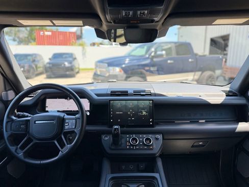 Used 2024 Land Rover Defender 130 Outbound AWD/4WD image 28