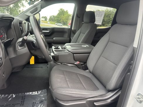 Used 2021 Chevrolet Silverado 1500 Custom w/ Custom Max Trailering Package AWD/4WD image 3