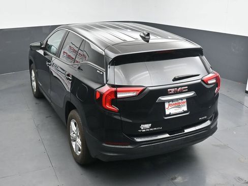 Used 2024 GMC Terrain SLE AWD/4WD image 29