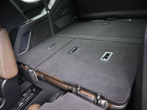 Used 2025 GMC Yukon Denali Ultimate image 12