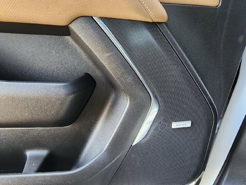 Used 2023 Chevrolet Tahoe Premier image 12