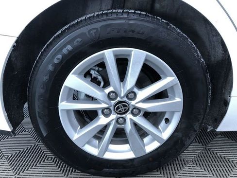 Used 2025 Toyota Camry LE image 17