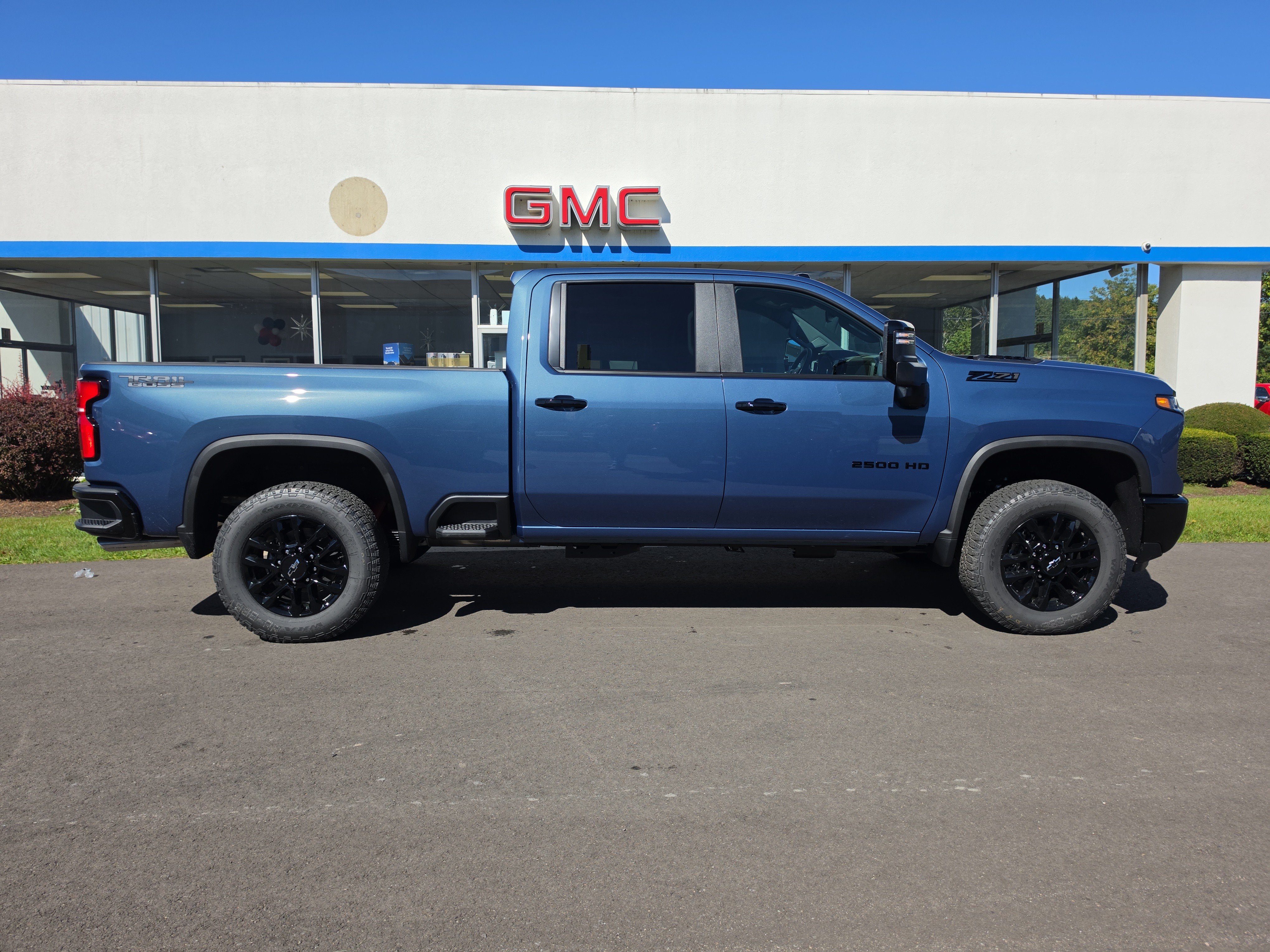 New 2026 Chevrolet Silverado 2500 LT w/ Trail Boss Package AWD/4WD image 2