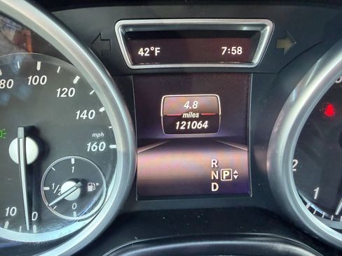 Used 2016 Mercedes-Benz GL 450 4MATIC image 11