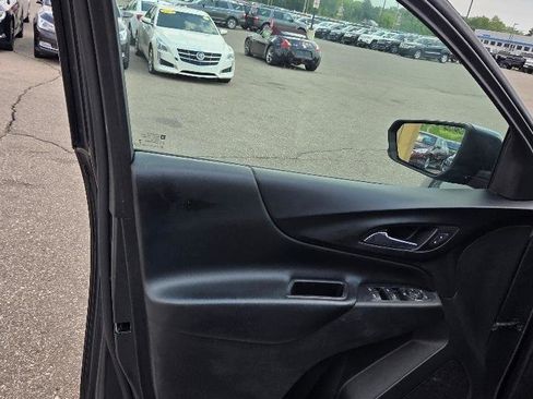 Used 2018 Chevrolet Equinox LT w/ LPO, Cargo Package image 10