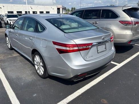 Used 2013 Toyota Avalon Limited FWD image 4