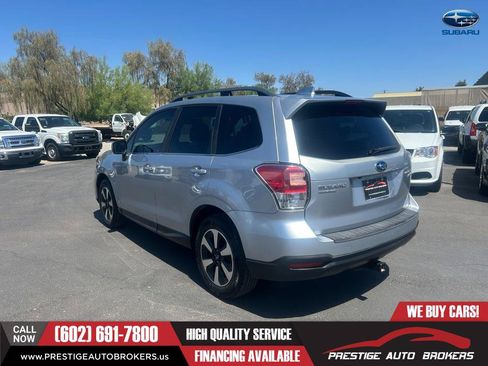 Used 2017 Subaru Forester 2.5i Limited AWD/4WD image 3