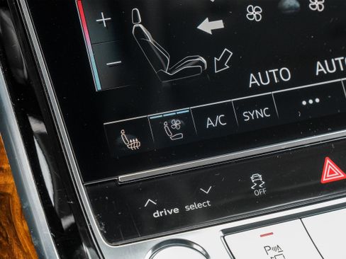 Used 2020 Audi A8 L 4.0T image 32