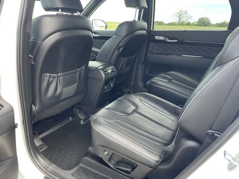 Used 2022 Hyundai Palisade Calligraphy image 18