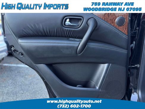 Used 2019 Nissan Armada Platinum w/ Interior Lighting Package image 60