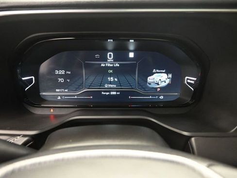Used 2023 GMC Yukon Denali Ultimate AWD/4WD image 10