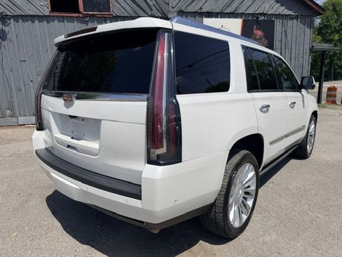 Used 2019 Cadillac Escalade Platinum AWD/4WD image 5