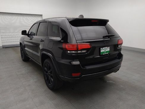 Used 2019 Jeep Grand Cherokee Altitude image 5